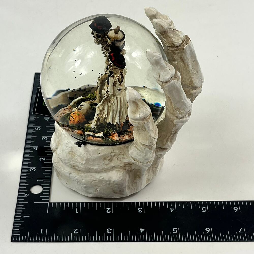 Broomstick Blvd Musical Waterglobe Skeleton Couple Gothic Hand Base Halloween - Picture 10 of 10
